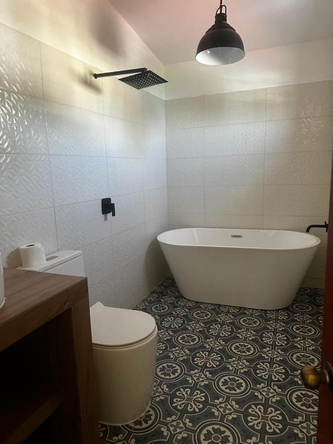 Casa De Lizamaria Homestay Manzanillo